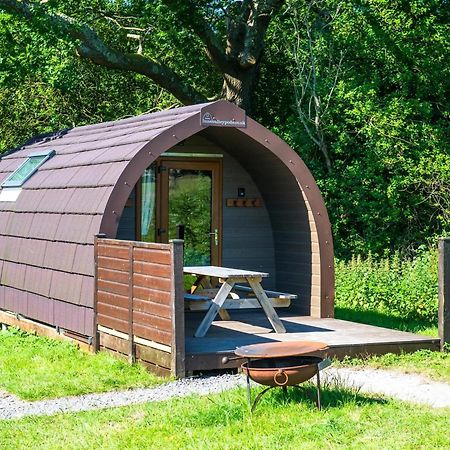 Hotel Missin' Link Glamping West Hoathley Exterior foto