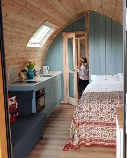Hotel Missin' Link Glamping West Hoathley Exterior foto