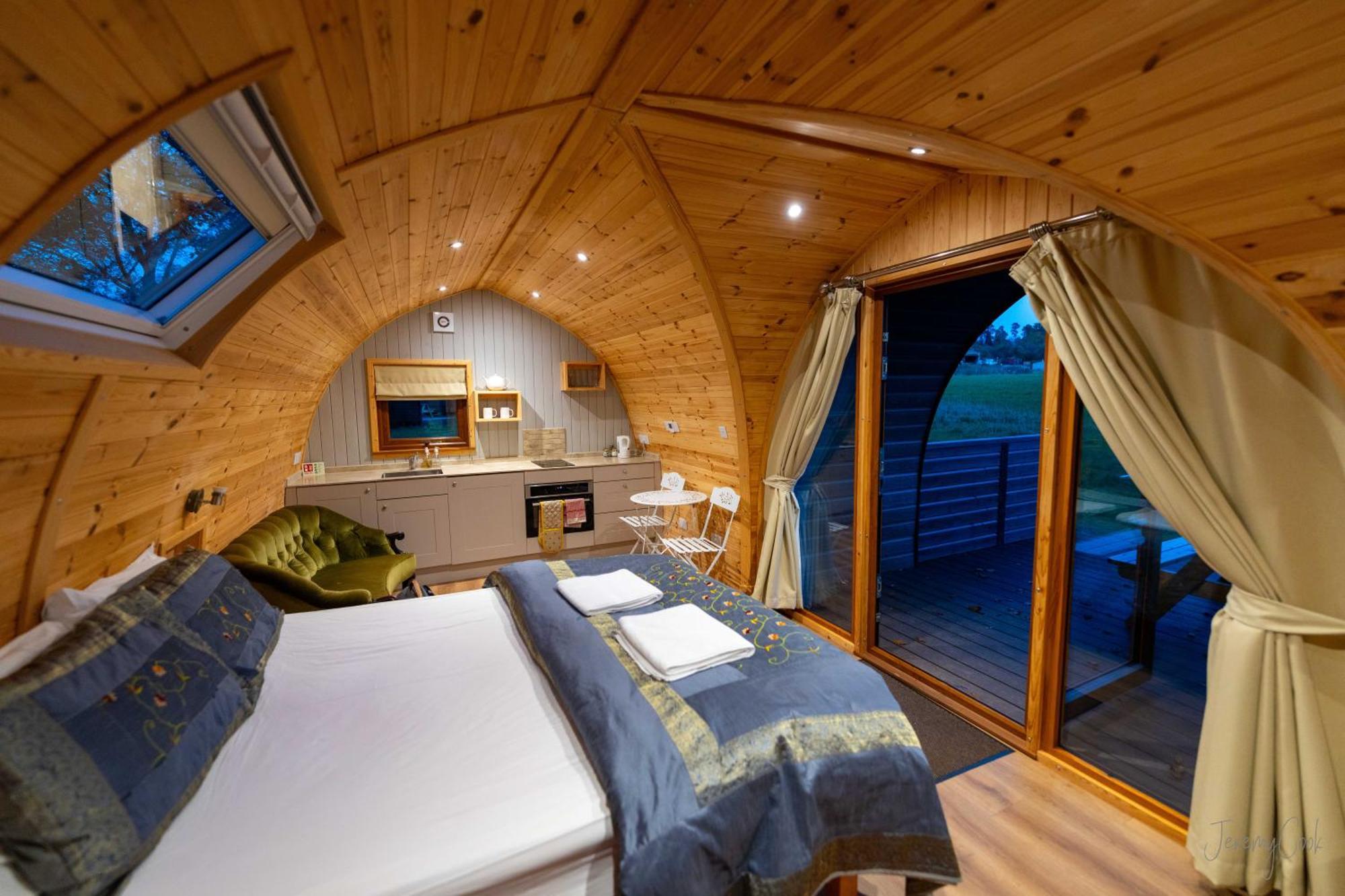 Hotel Missin' Link Glamping West Hoathley Exterior foto